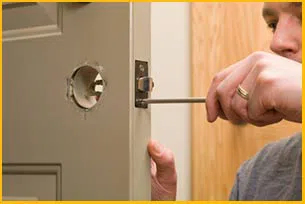 Garland Lock And Security Garland, TX 972-512-6342 - 10-lock-change-commercial